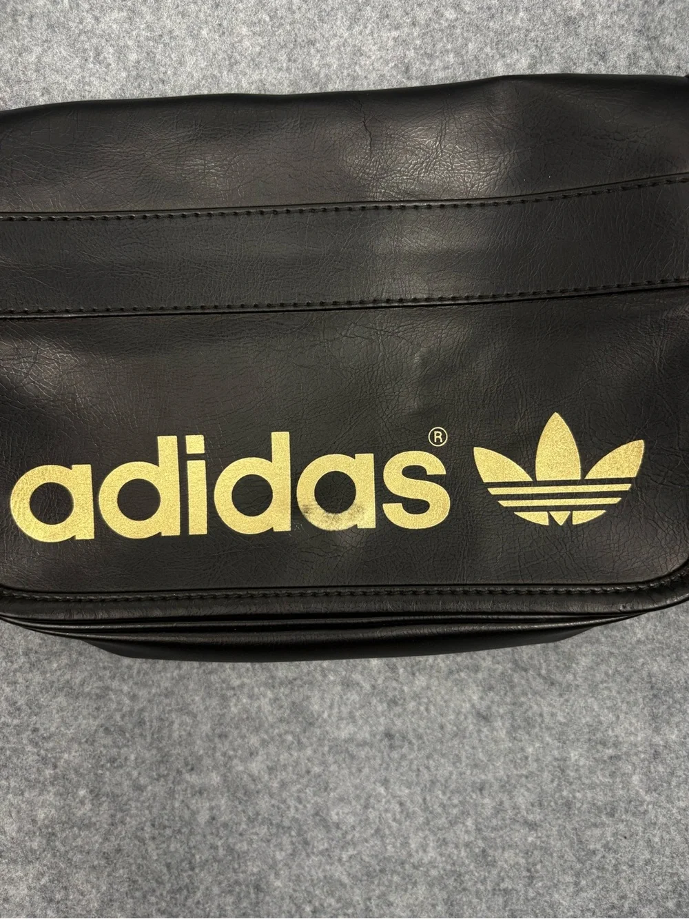 Adidas Originals Black Gold Trefoil Crossbody Messenger Bag Purse Y2K